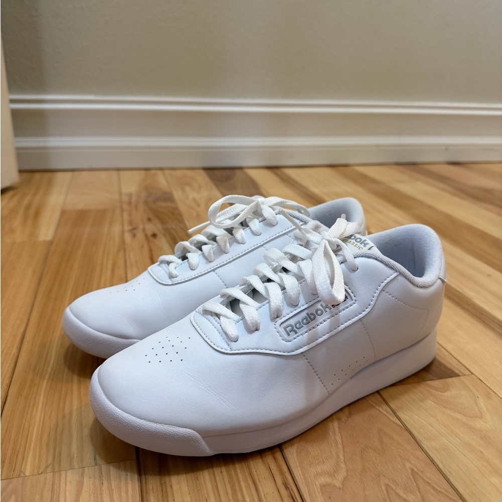 Reebok Womens Classic White Sneakers